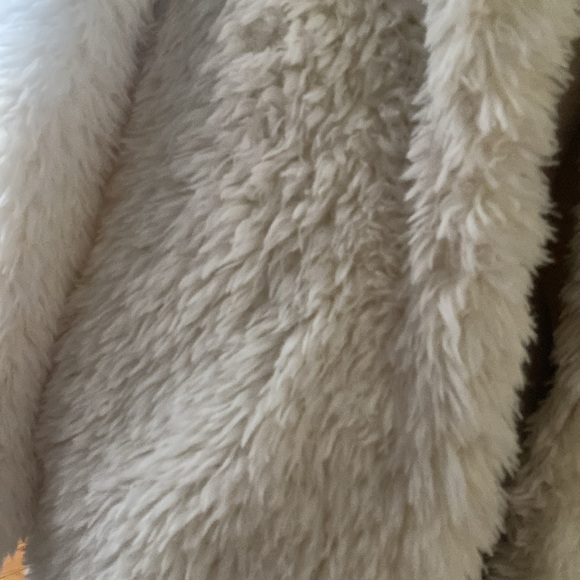 Jacket - Picture 3 of 5